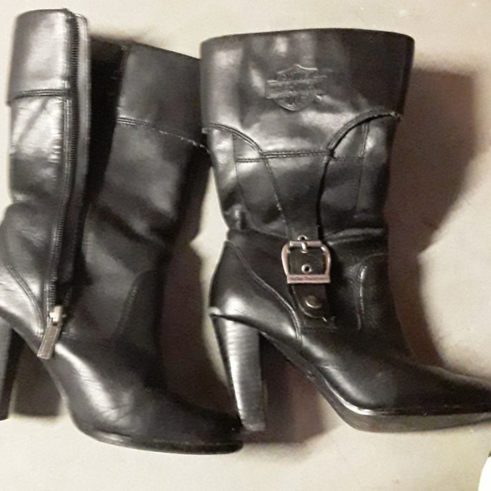 Heel boots